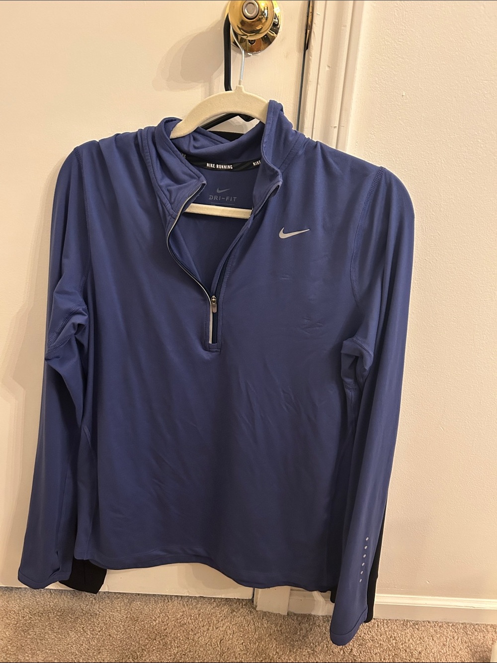 Nike women’s loose purple Dri-FIT Quarter-Zip Pullover